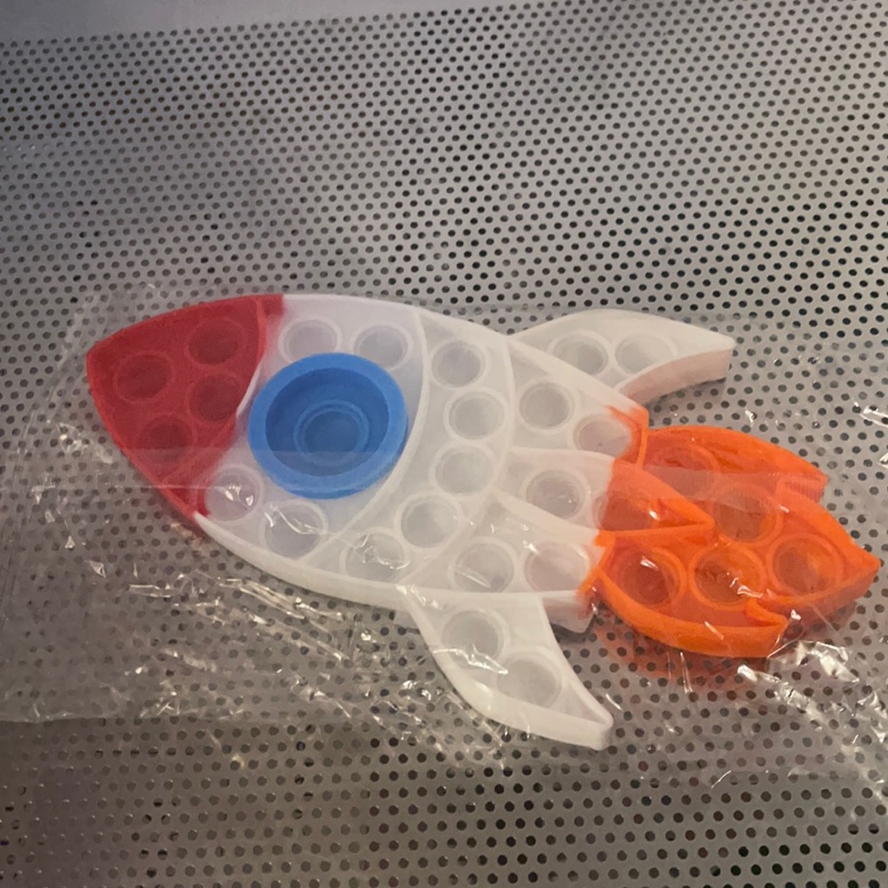 1pc. Rocket Ship Shaped Pop-it.